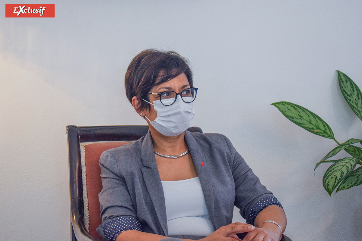 Echanges courtois et informels avec la presse locale Echanges courtois et informels avec la presse locale