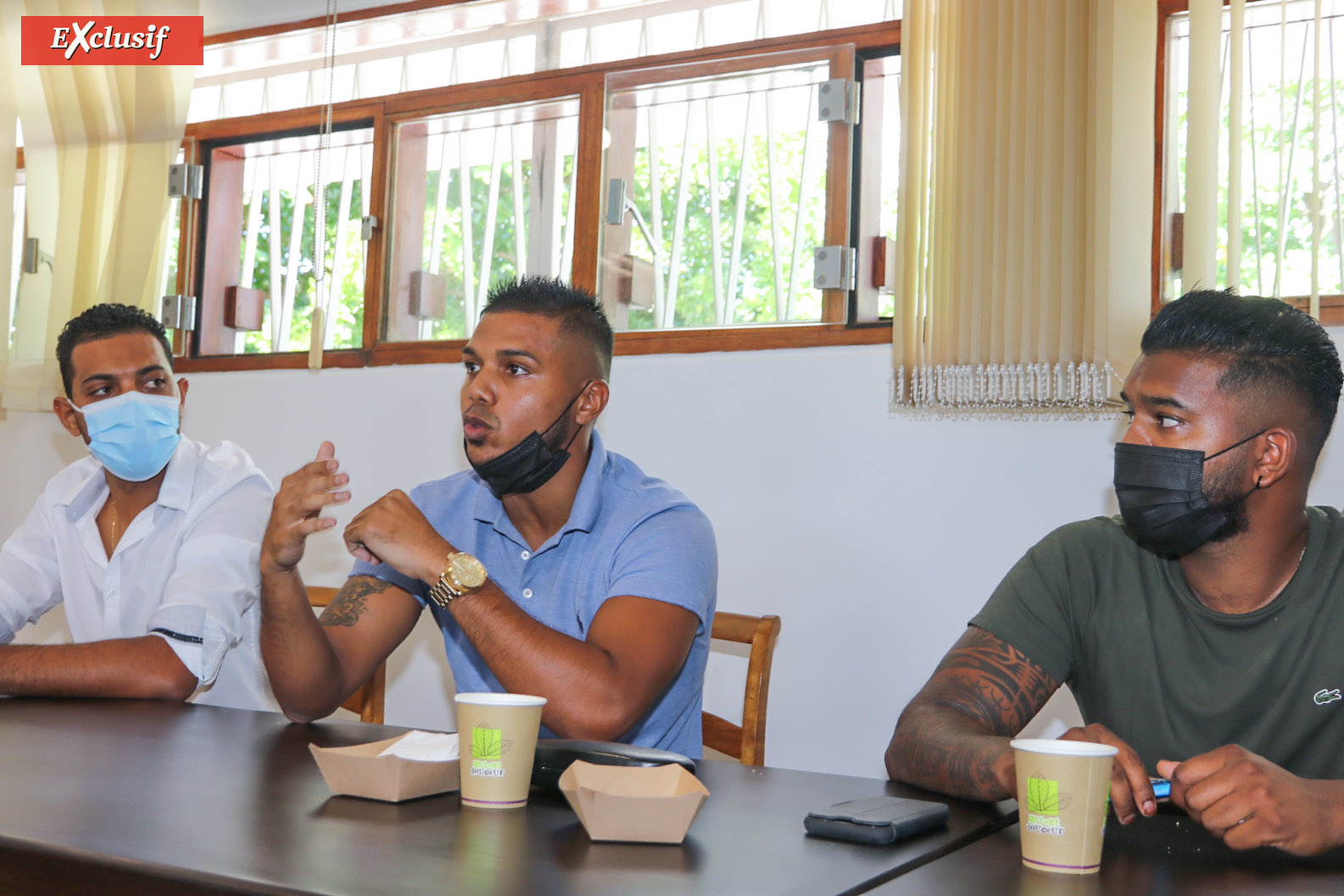 "Barber Shop, c'est de l'argent facile, n'importe qui ouvre un salon" regrettent ces coiffeurs "Barber Shop, c'est de l'argent facile, n'importe qui ouvre un salon" regrettent ces coiffeurs