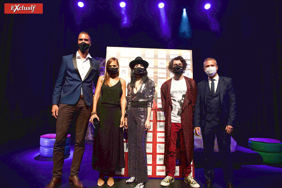 Jérôme Rivière, son épouse Fabienne, Aurélia Mengin, Nicolas Luquet et Olivier Rivière Jérôme Rivière, son épouse Fabienne, Aurélia Mengin, Nicolas Luquet et Olivier Rivière