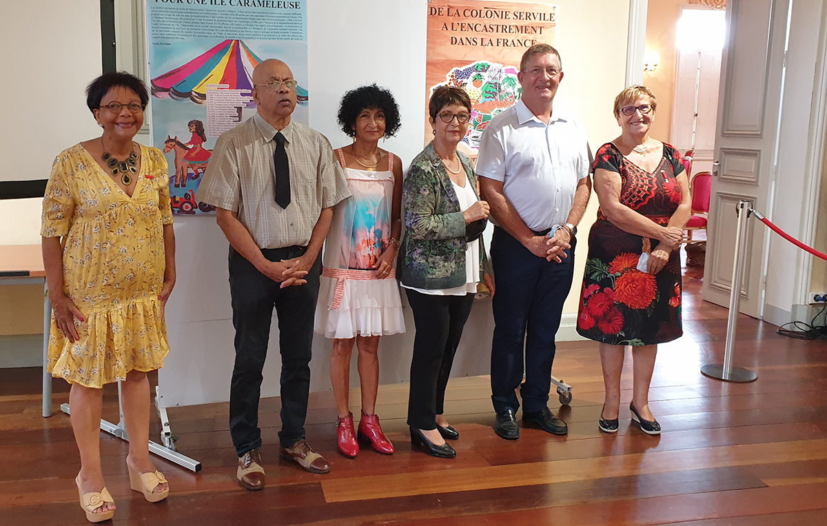 Dominique Dambreville, porte-drapeau et membre du Comité Nord et Est, Mario Serviable, Dominique Gopal, secrétaire de la section SMLH-R, Maryse Trotet, membre du Comité Nord, Gérard Bourdin, membre du Comité Nord, et Michèle Guillaume, membre du Comité Nord Dominique Dambreville, porte-drapeau et membre du Comité Nord et Est, Mario Serviable, Dominique Gopal, secrétaire de la section SMLH-R, Maryse Trotet, membre du Comité Nord, Gérard Bourdin, membre du Comité Nord, et Michèle Guillaume, membre du Comité Nord