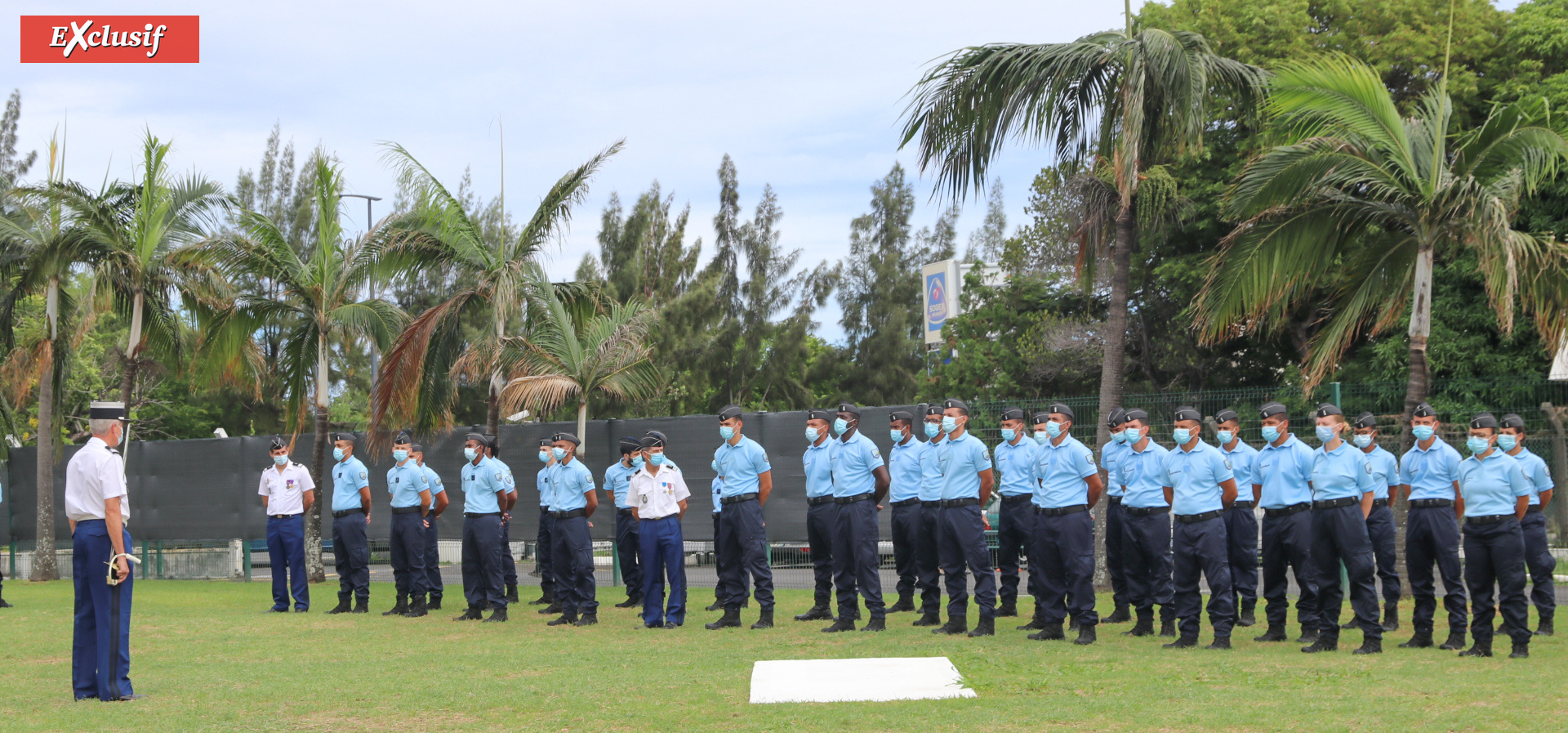 Une cérémonie officielle à la caserne de gendarmerie de Sainte-Clotilde