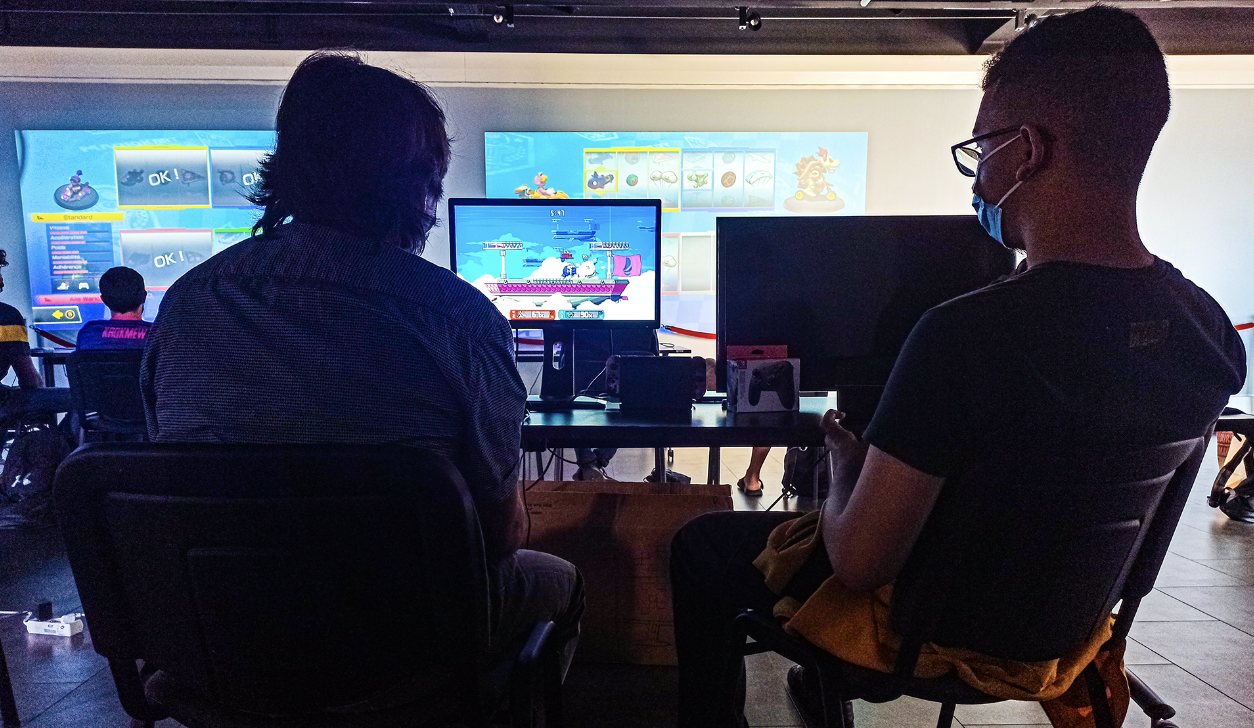 Esport à La Réunion: le Volcano Gaming Tour remporté par Hugo et Camille