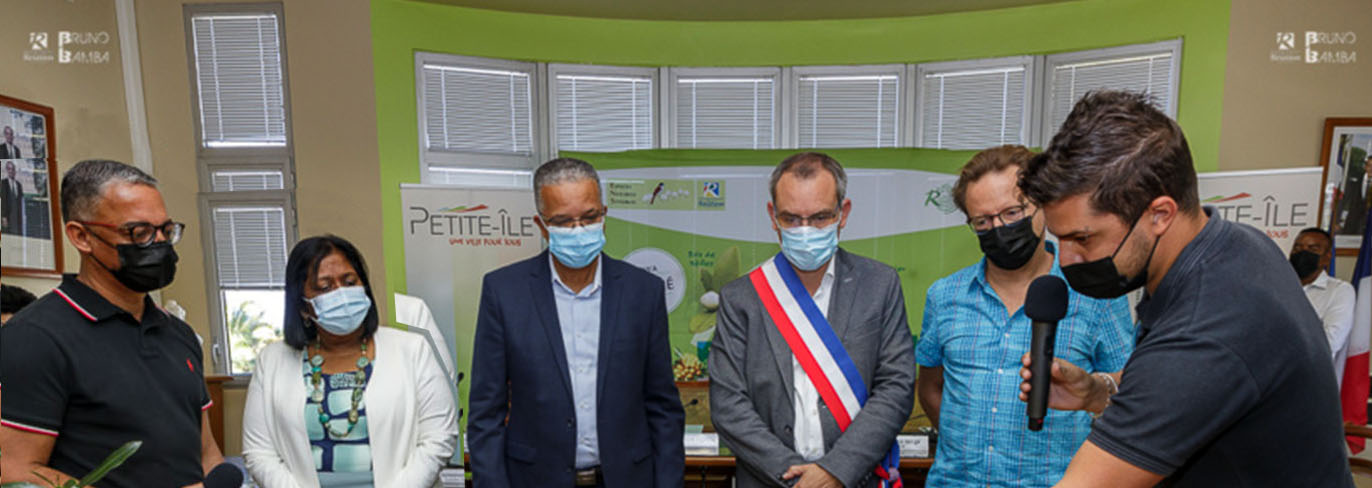 Petite Ile, premier partenaire communal  du plan "1 million d’Arbres pour La Réunion"
