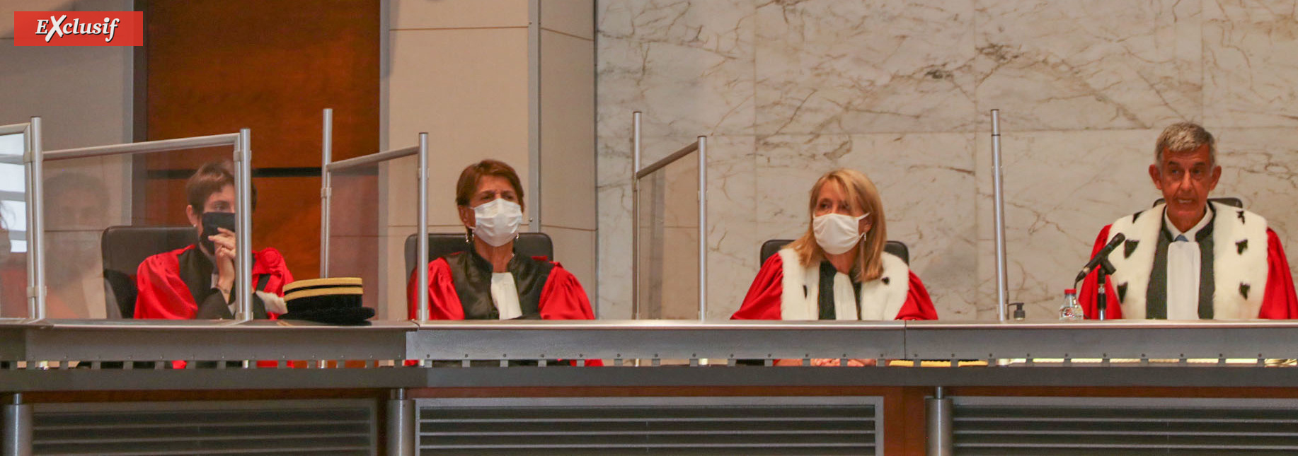 C'est dans la Salle des Assises de la cour d'Appel qu'a leu lieu la cérémonie C'est dans la Salle des Assises de la cour d'Appel qu'a leu lieu la cérémonie