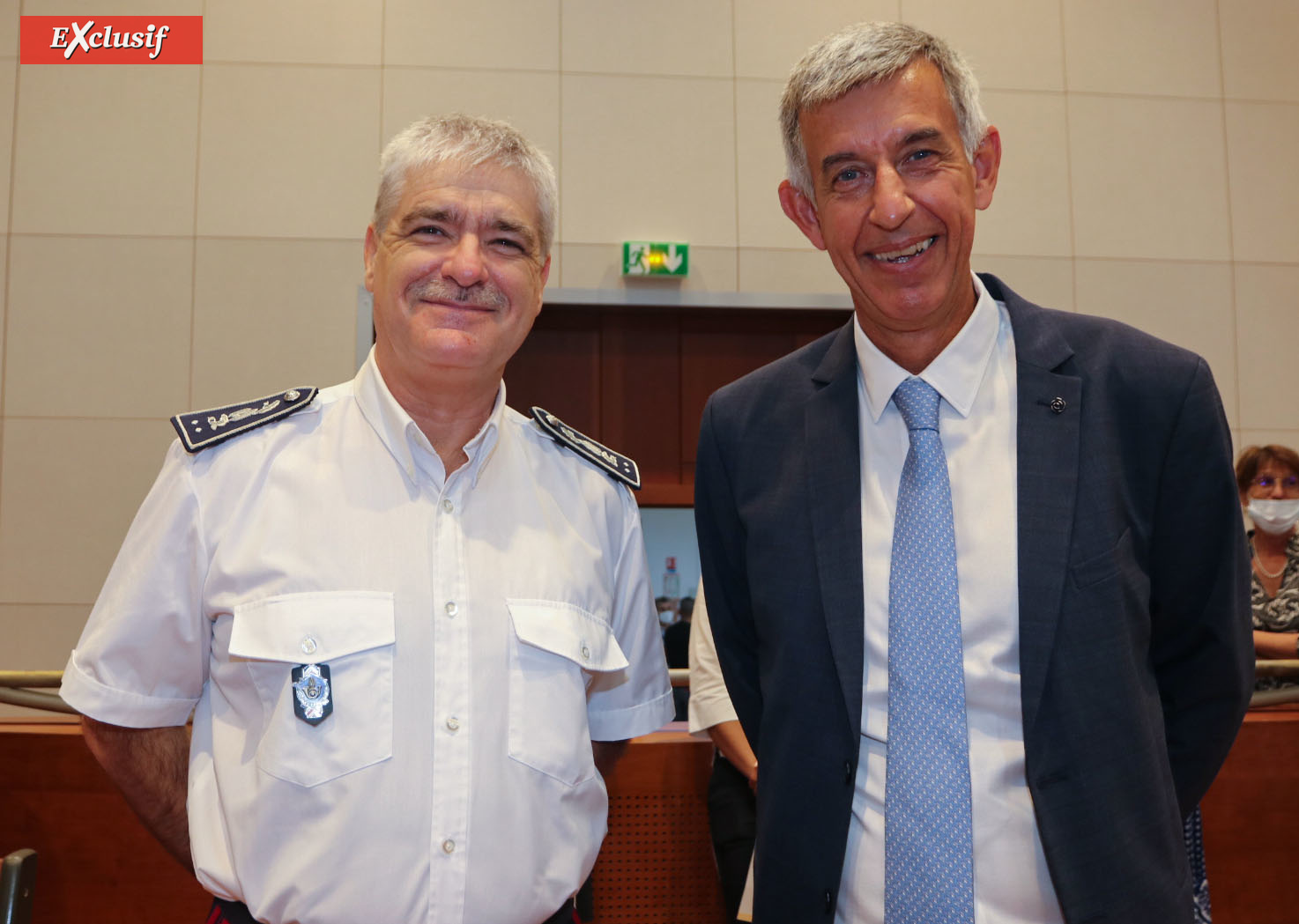 Patrice Vernet, directeur régional des Douanes, et Alain Chateauneuf, premier président de la cour d’Appel de Saint-Denis