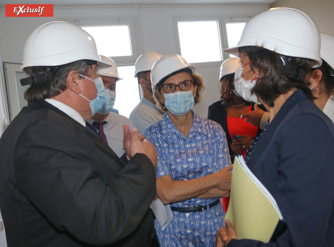 Nathalie Elimas, Secrétaire d'Etat, visite le futur internat du Lycée Brassens au Moufia