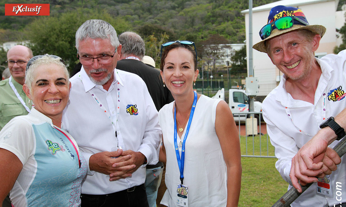 Myrielle Hoarau, Pierre Maunier, Valérie Rivière, conseillère départementale, et Thierry Chambry, directeur de course sur la Diagonale
