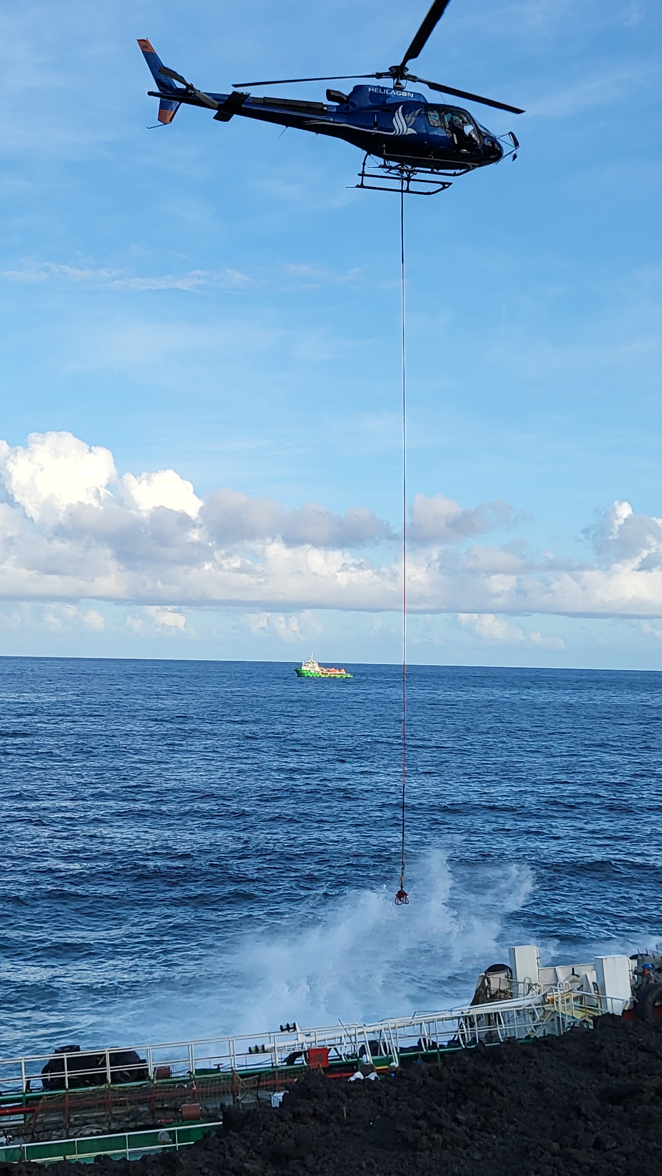 Tresta Star, navire échoué: les opérations continuent: vidéo