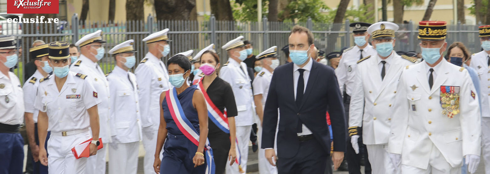 Sébastien Lecornu a remis des médailles au Préfet, aux gendarmes, policiers et pompiers