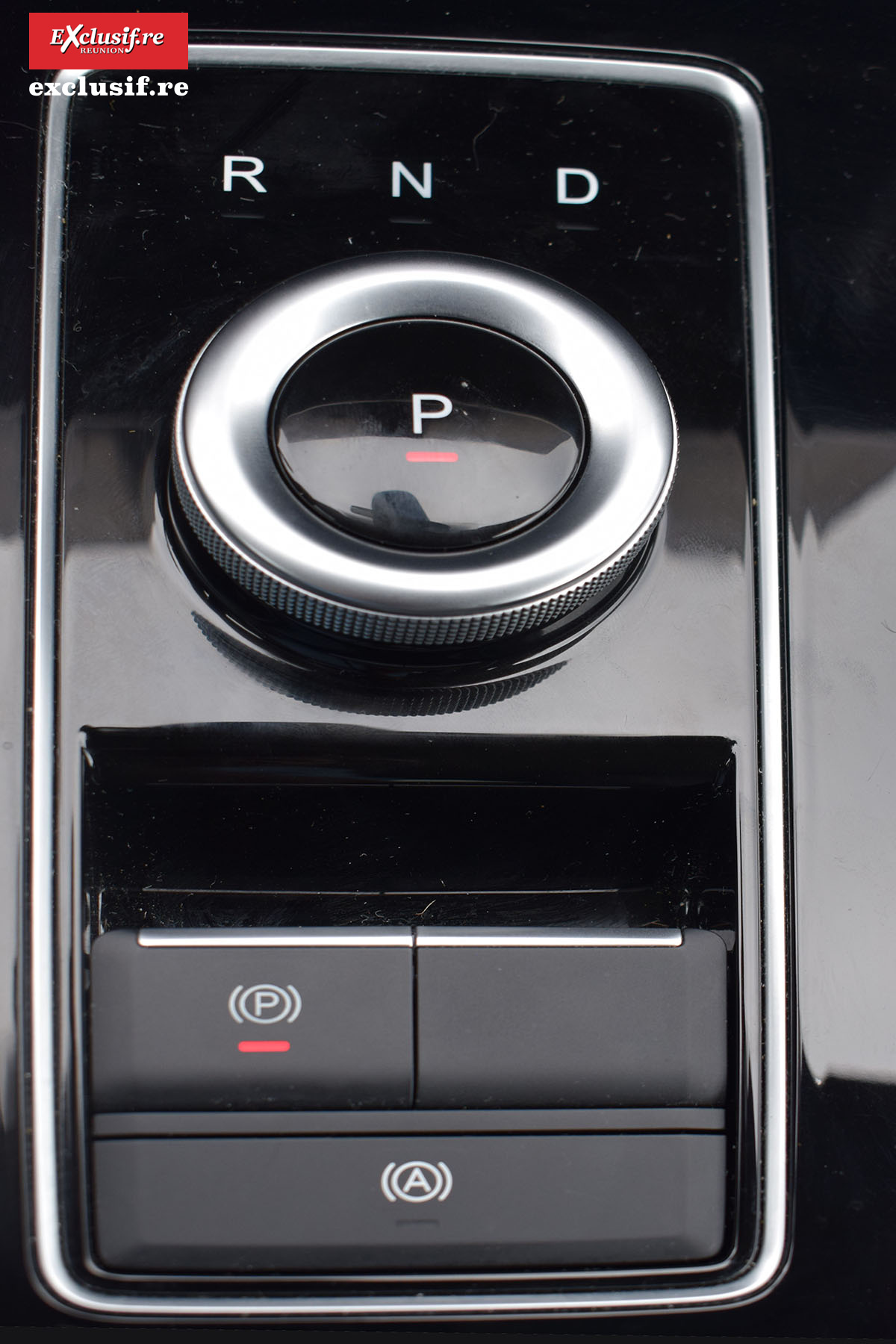 Le "levier" de vitesses Le "levier" de vitesses