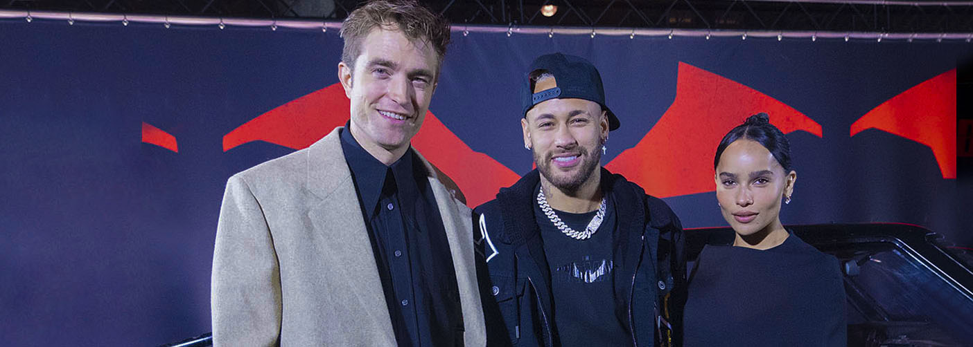 #The Batman: Robert Pattinson et Zoë Kravitz ont fait découvrir la Batmobile à Neymar