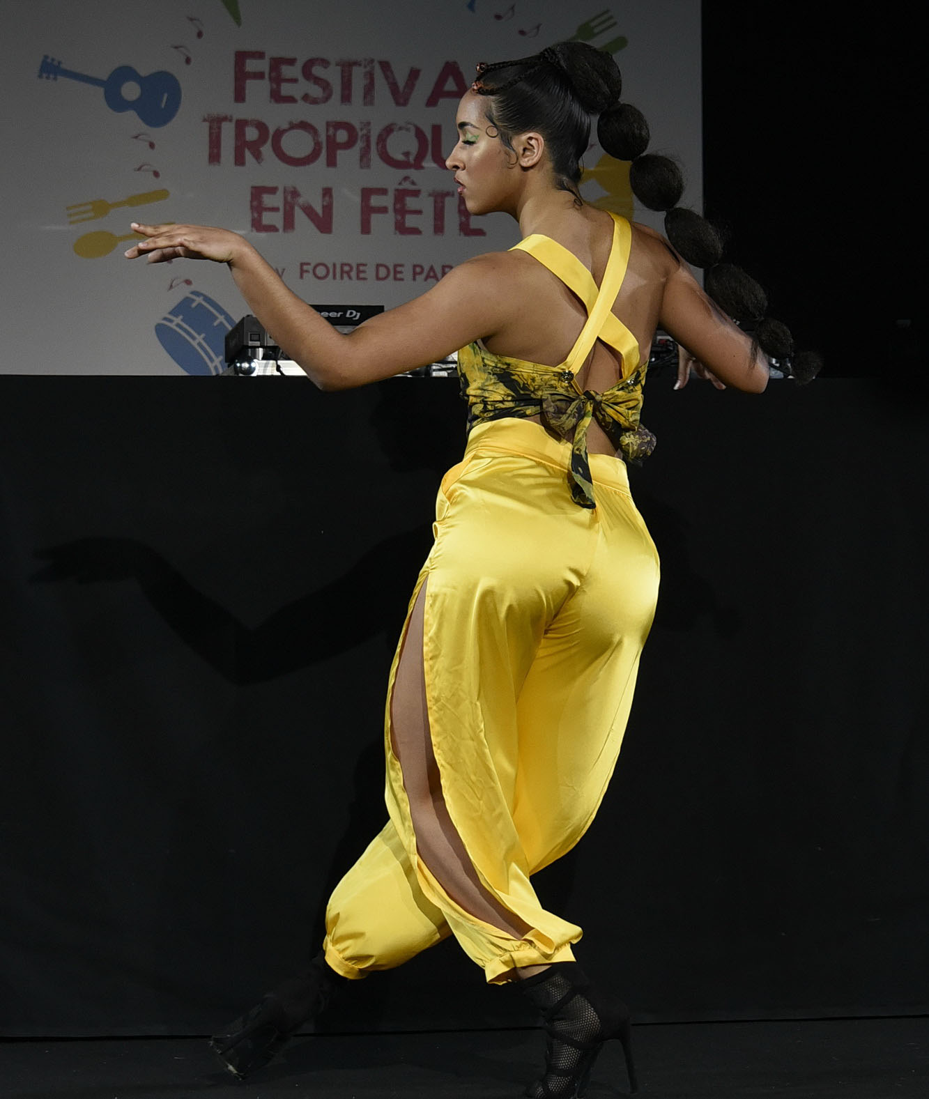 Mode: défilé «Glam Ethnik» à la Foire de Paris