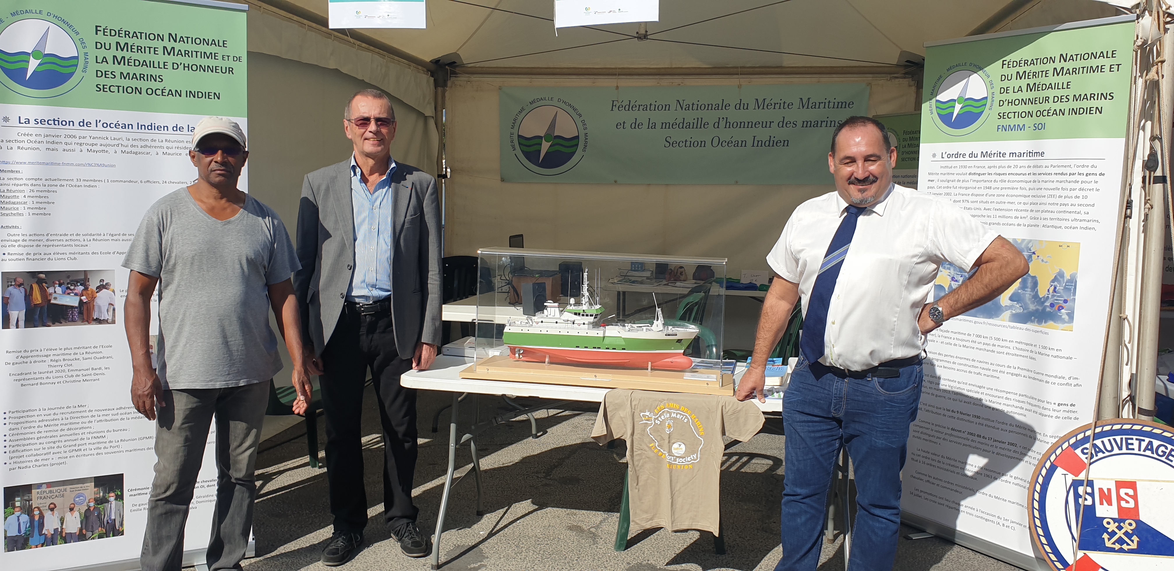 Des membres de la section Océan Indien de la FNMM ont animé un stand Des membres de la section Océan Indien de la FNMM ont animé un stand