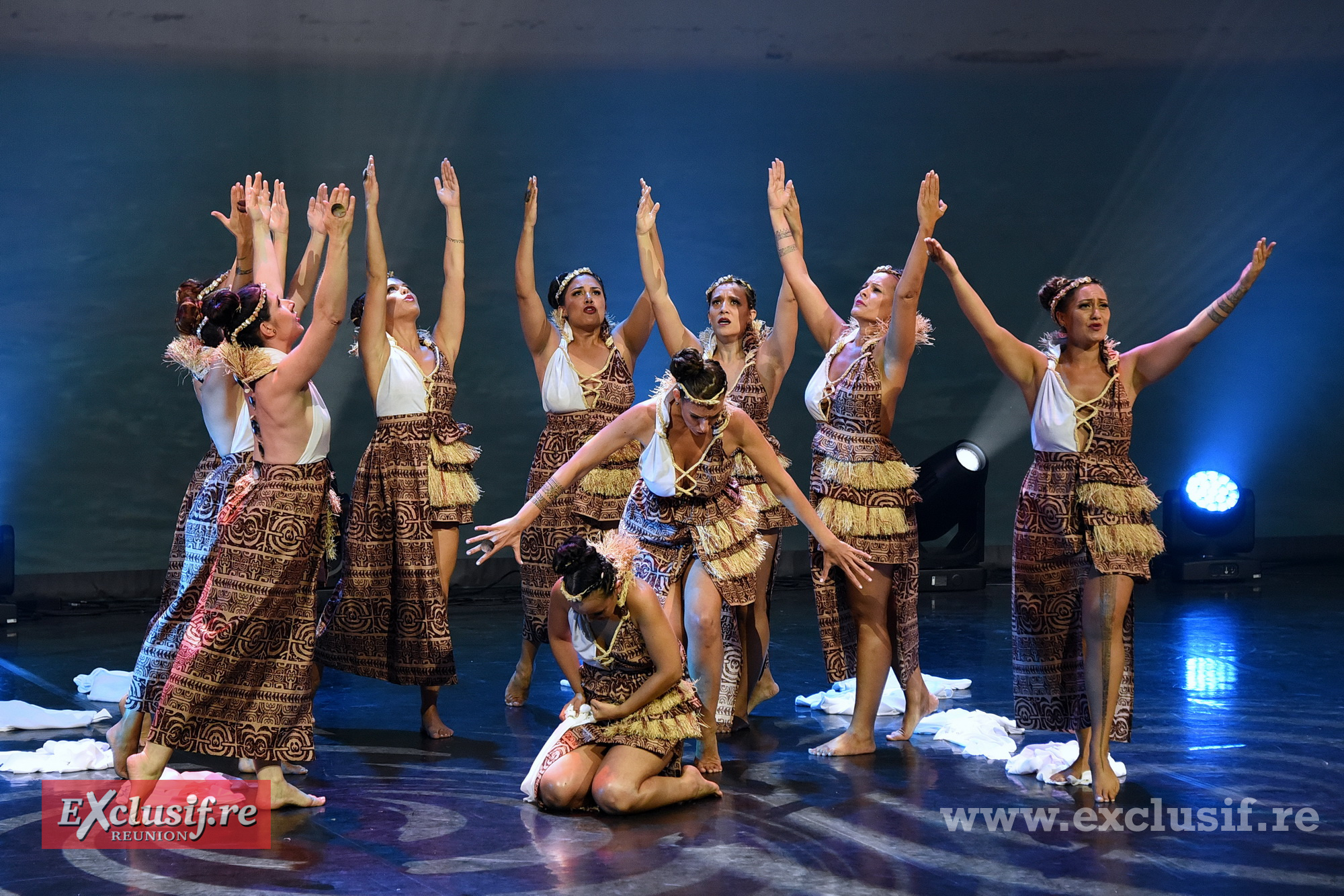 Le groupe réunionnais Toa Kovi'i, gagnant du concurs en catégorie Mehura amateurs. Le groupe réunionnais Toa Kovi'i, gagnant du concurs en catégorie Mehura amateurs.