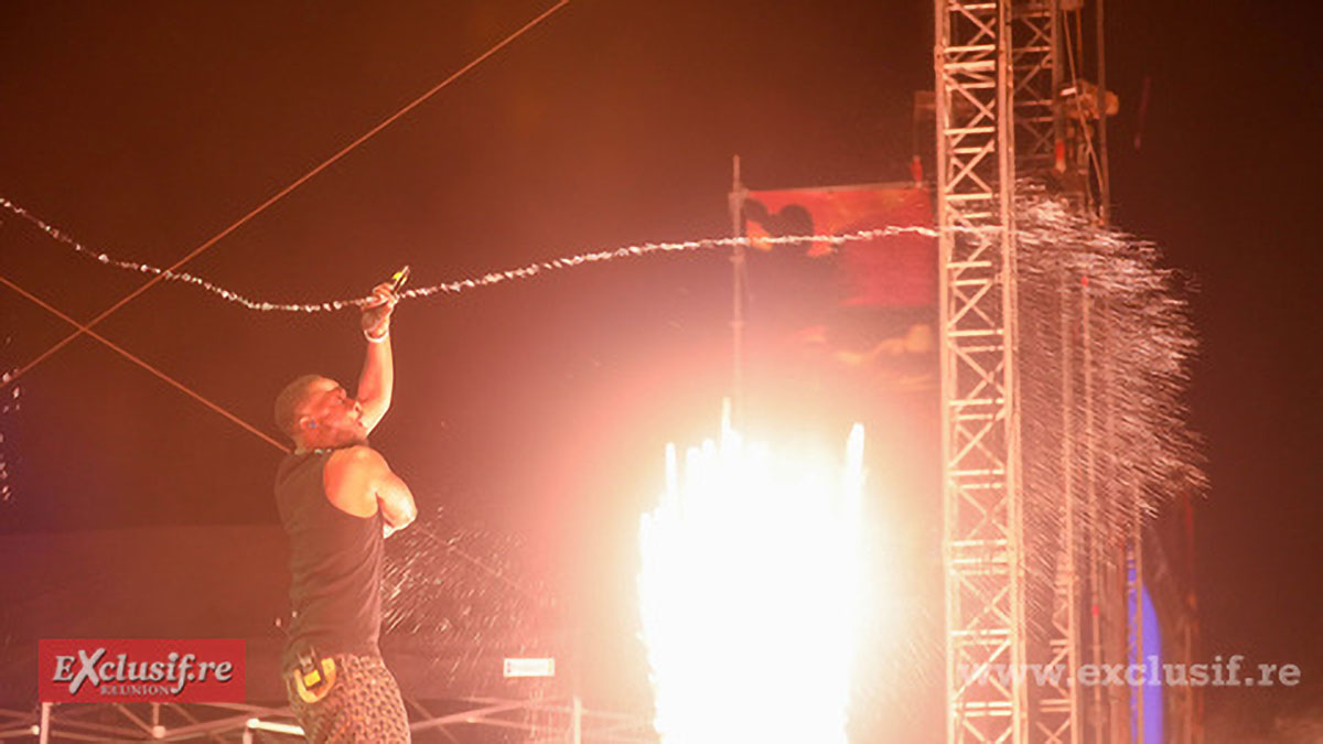 Dadju, Gazo et Alonzo en concert à Saint-Pierre Dadju, Gazo et Alonzo en concert à Saint-Pierre