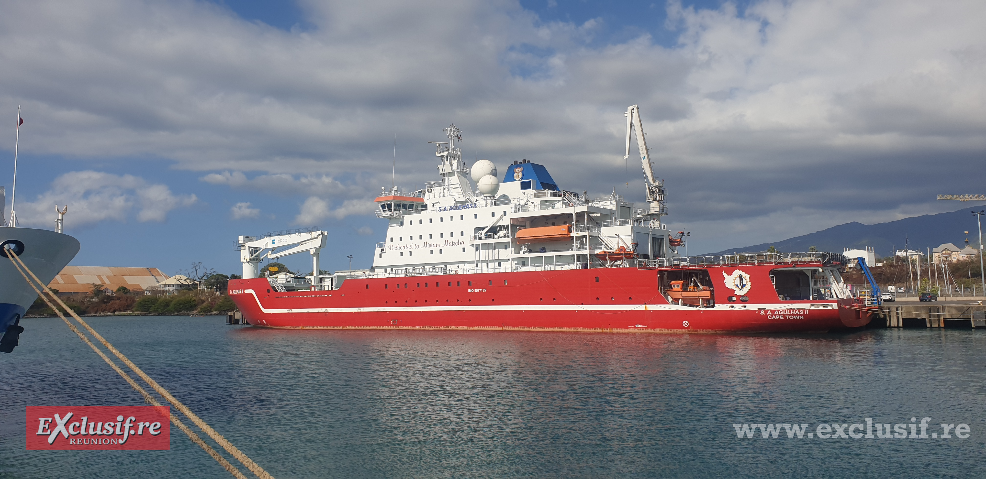 Visite du S.A. Agulhas II, navire océanographique sud-africain, au profit de la SOI-FNMM