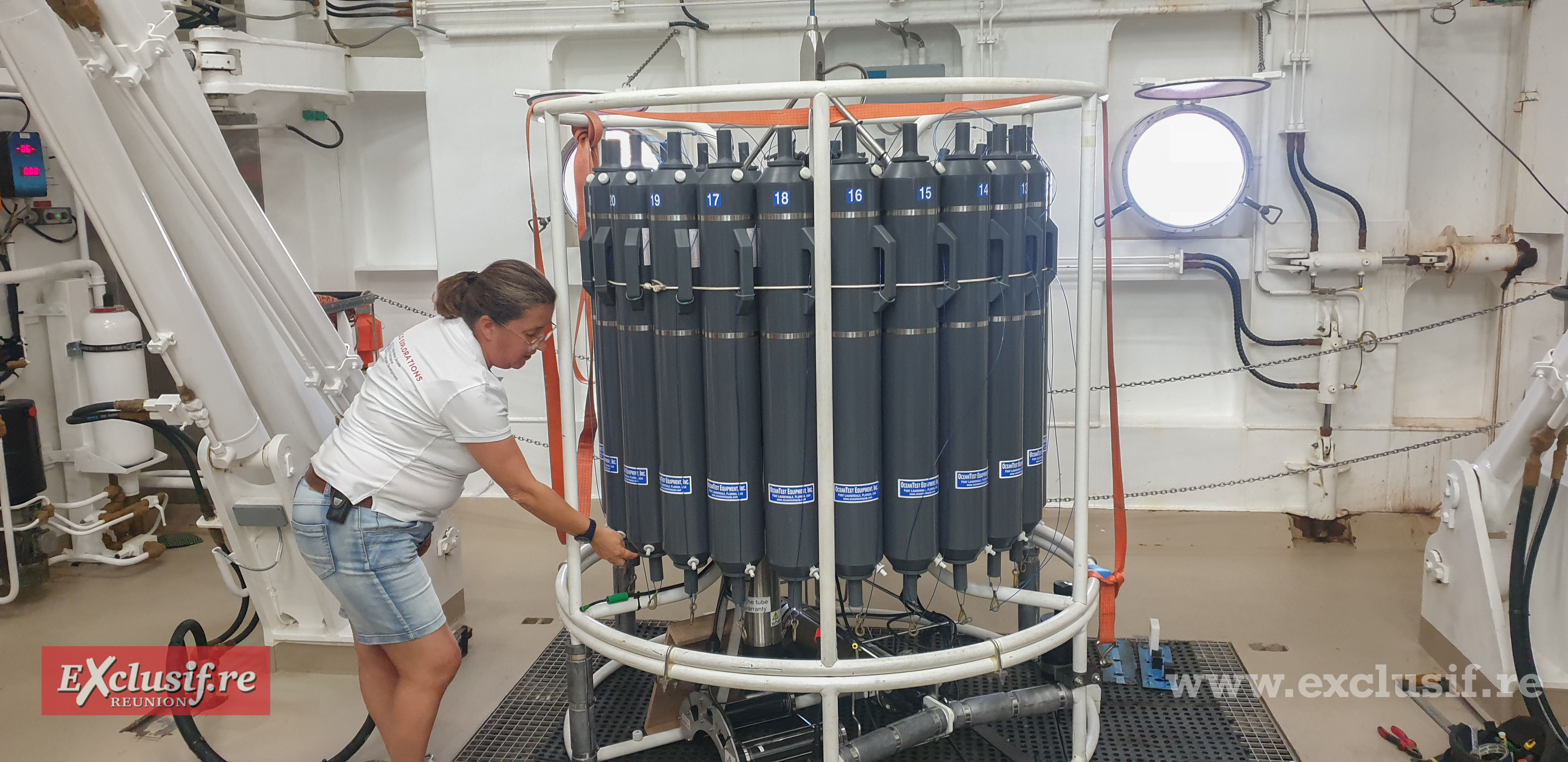 Visite du S.A. Agulhas II, navire océanographique sud-africain, au profit de la SOI-FNMM