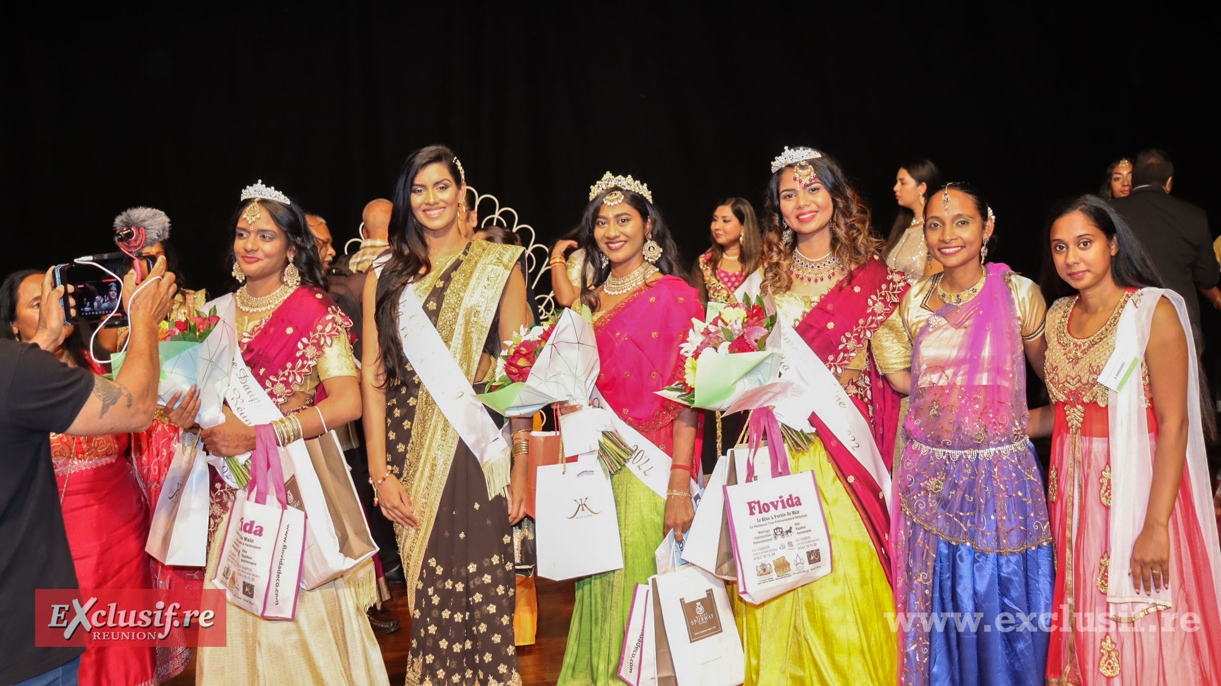 Les lauréates avec Valérie Soupaya-Valaimé, Miss India Réunion 2019, Wendy et Kelly Les lauréates avec Valérie Soupaya-Valaimé, Miss India Réunion 2019, Wendy et Kelly