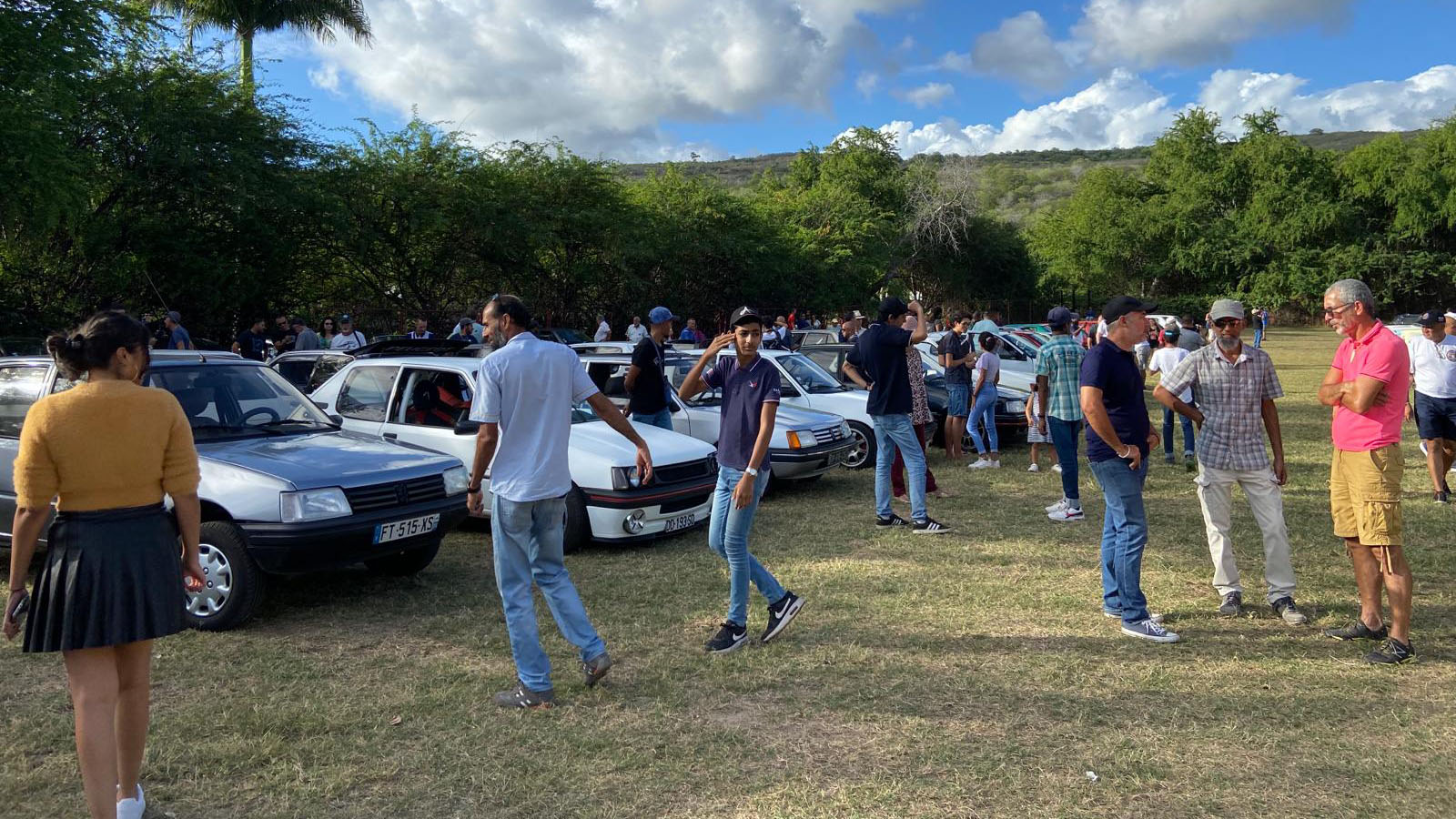 Rassemblement de véhicules de collection et Young Timers à Saint-Gilles
