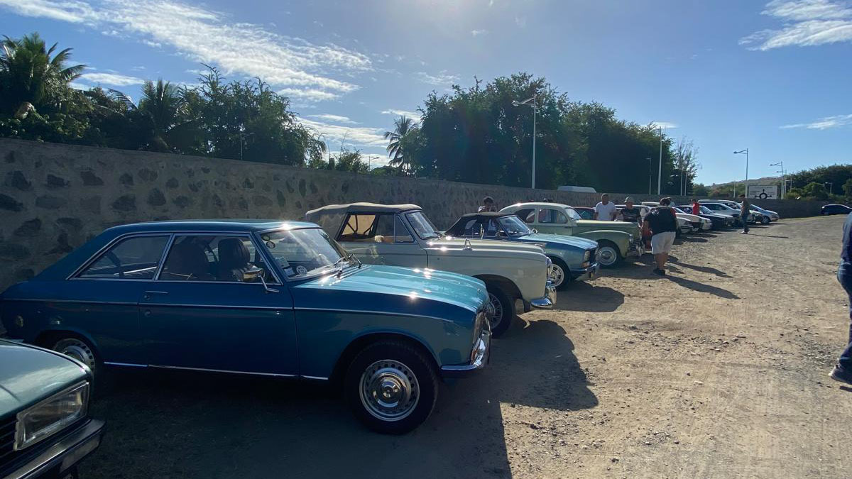 Rassemblement de véhicules de collection et Young Timers à Saint-Gilles