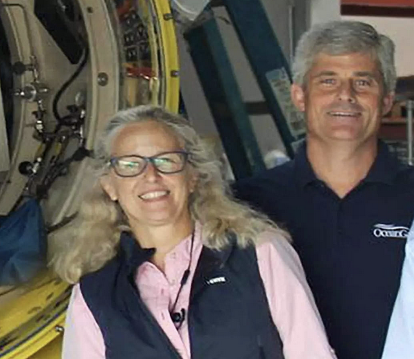 Wendy et Stockton Rush. Wendy a perdu ses arrière-arrière-grands-parents sur le "Titanic", et 111 ans après son mari dans l'implosion du "Titan"