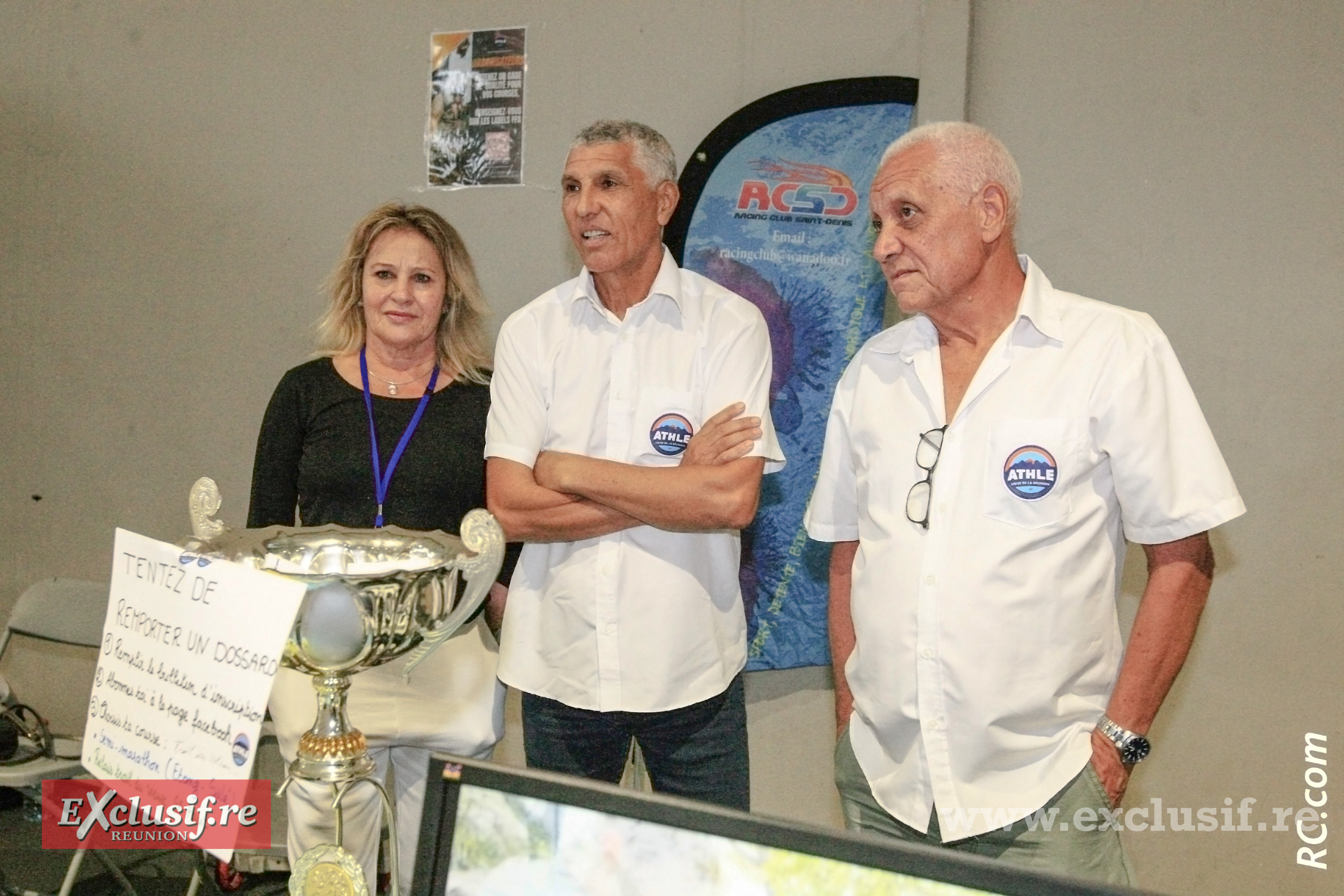 Marlène Chane See Chu, Jean-Louis Prianon et Jean-Claude Prianon au stand de la LRA
