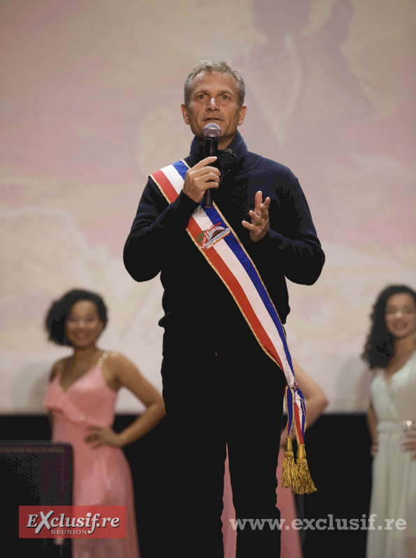 Le maire Olivier Rivière a félicité les candidates pour leur belle prestation Le maire Olivier Rivière a félicité les candidates pour leur belle prestation