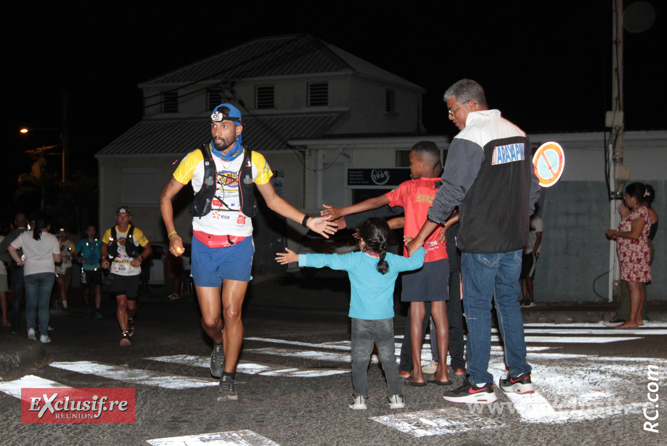 Communion entre coureurs et spectateurs