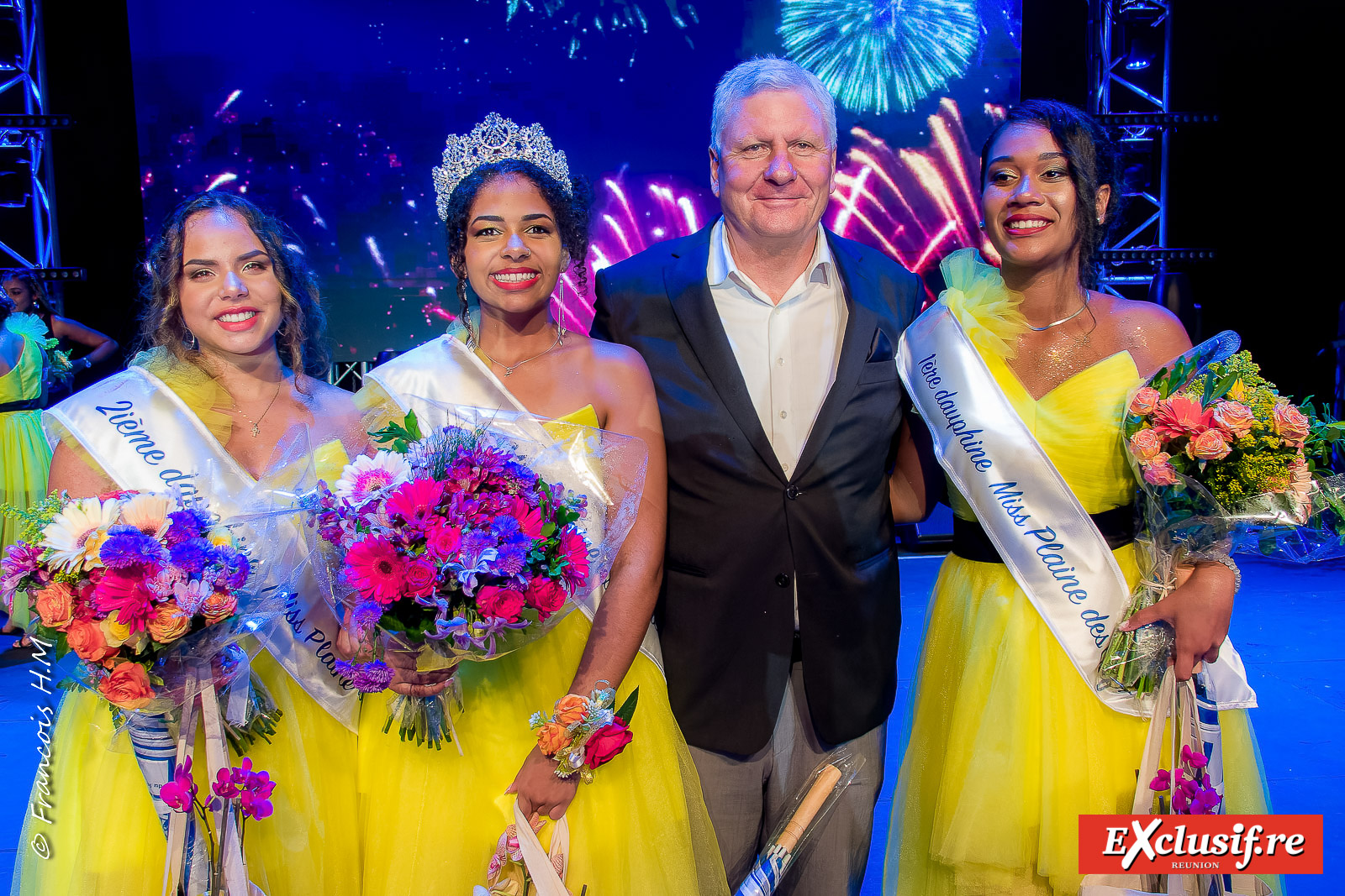 Les lauréates avec Jacquet Hoarau, 1er adjoint au maire du Tampon