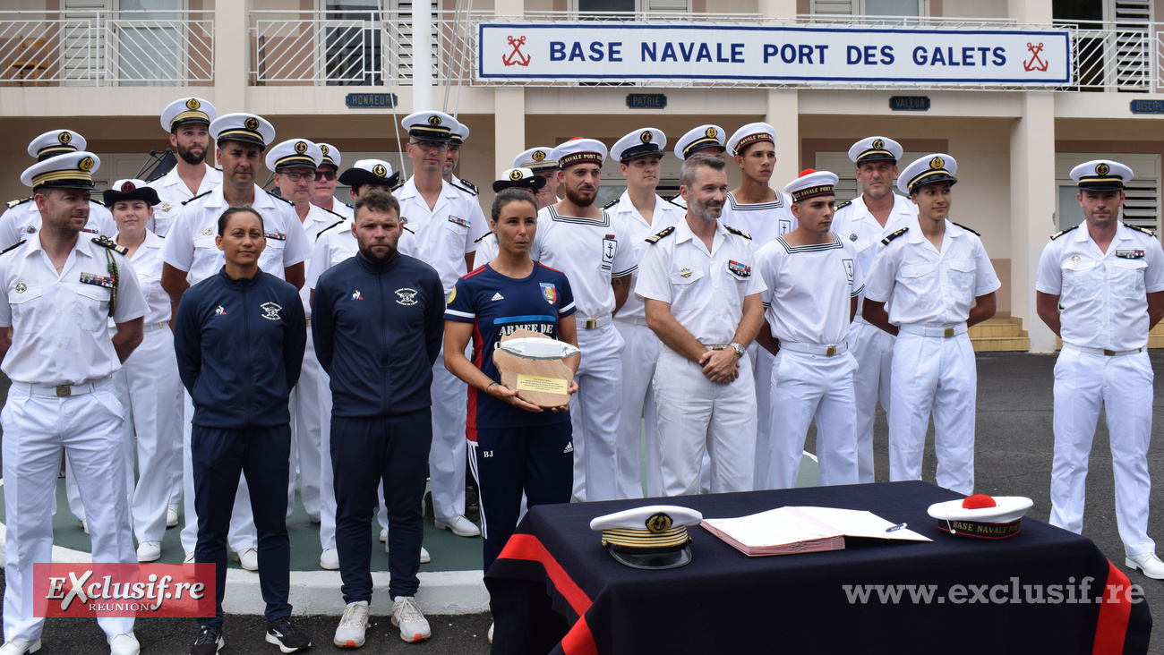 Photo-souvenir avec les marins