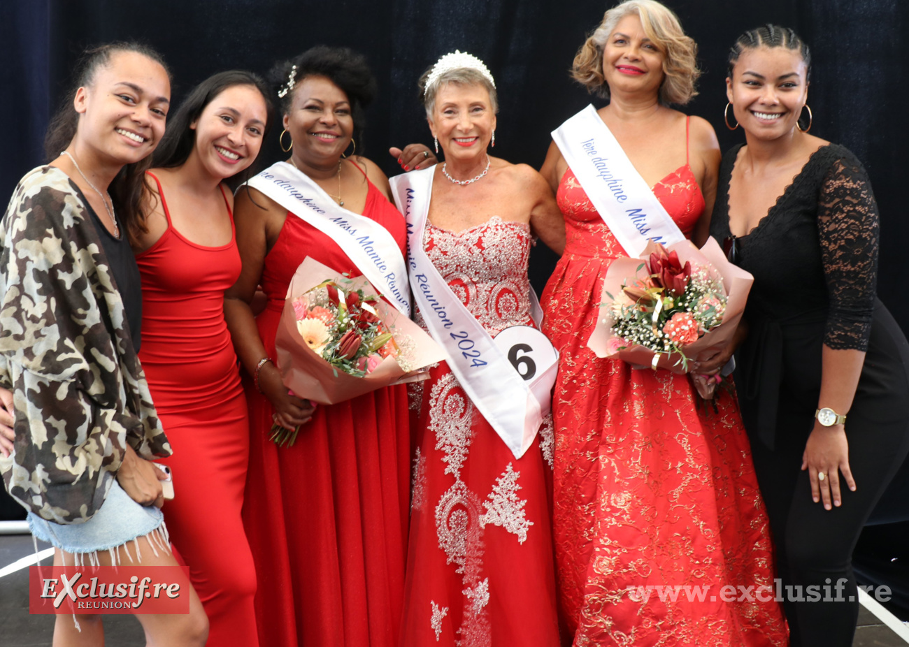 Avc l'équipe maquillage/coiffure Avc l'équipe maquillage/coiffure