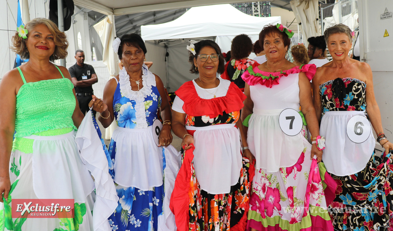 Les candidates en coulisses avant le début du show Les candidates en coulisses avant le début du show