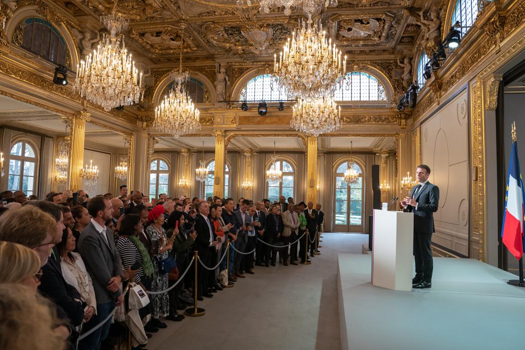 Le président Emmanuel Macron face aux acteurs agricoles ultra-marins