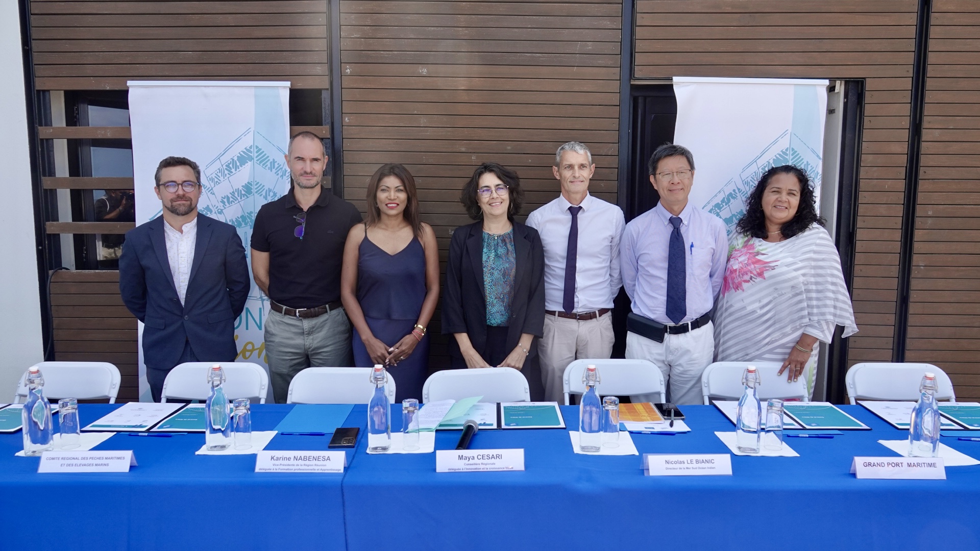 Les signataires du contrat de filière "Économie Bleue" Les signataires du contrat de filière "Économie Bleue"