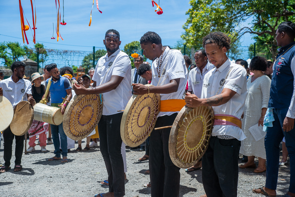 Au Lazaret, l’hommage œcuménique aux travailleurs engagés Au Lazaret, l’hommage œcuménique aux travailleurs engagés