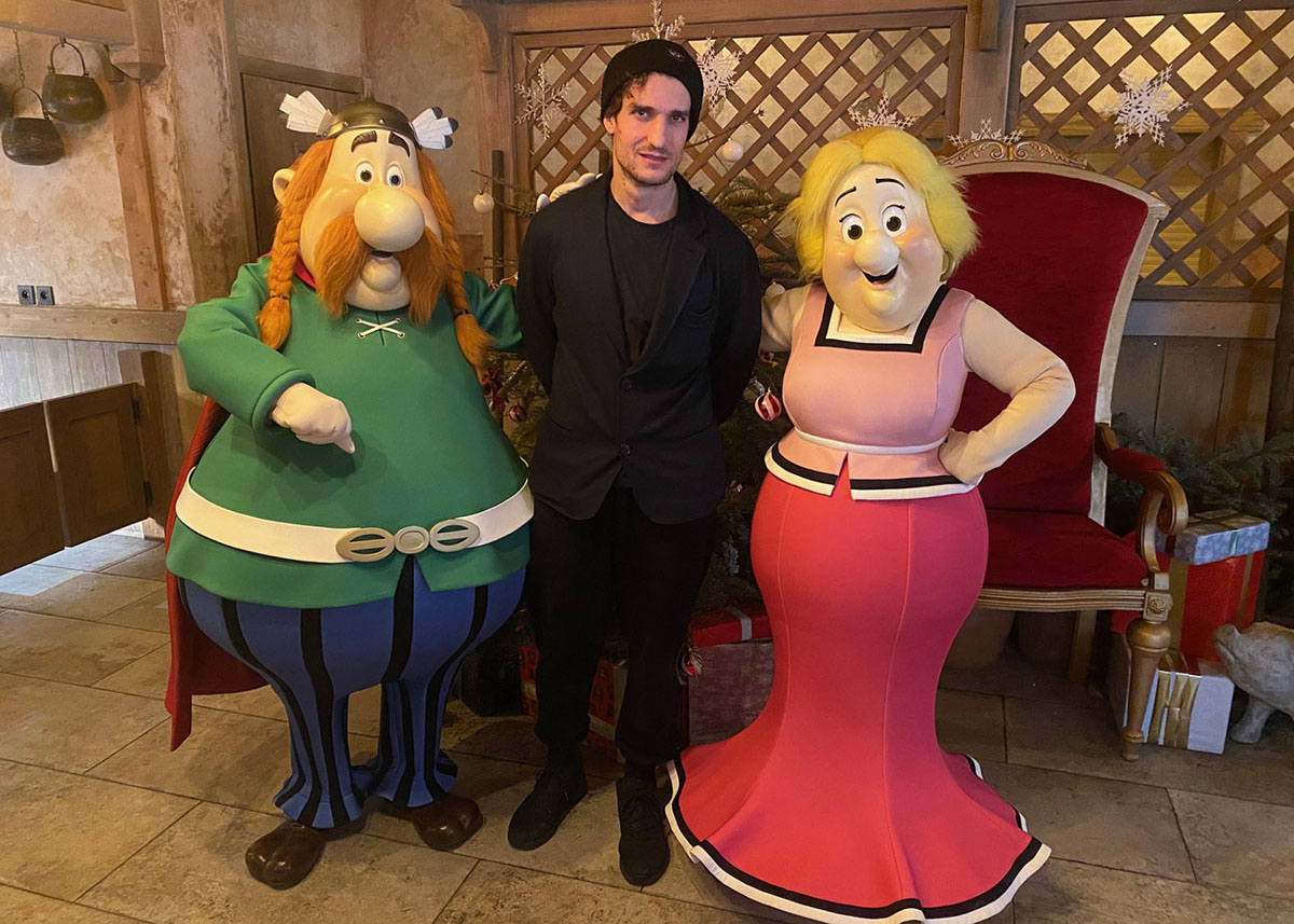 "Noël Gaulois" au Parc Astérix: de nombreuses stars présentes