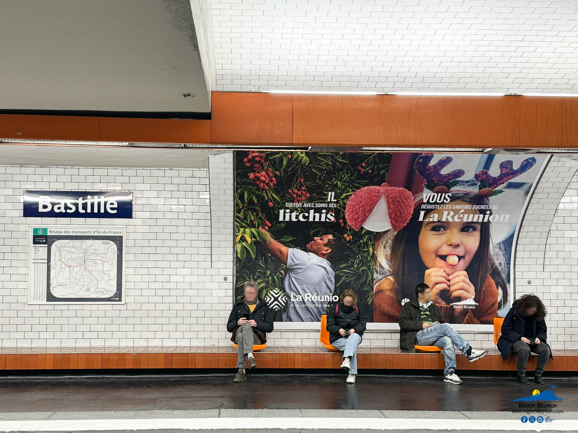"Litchis" et ananas Victoria de La Réunion affichés dans le métro parisien "Litchis" et ananas Victoria de La Réunion affichés dans le métro parisien