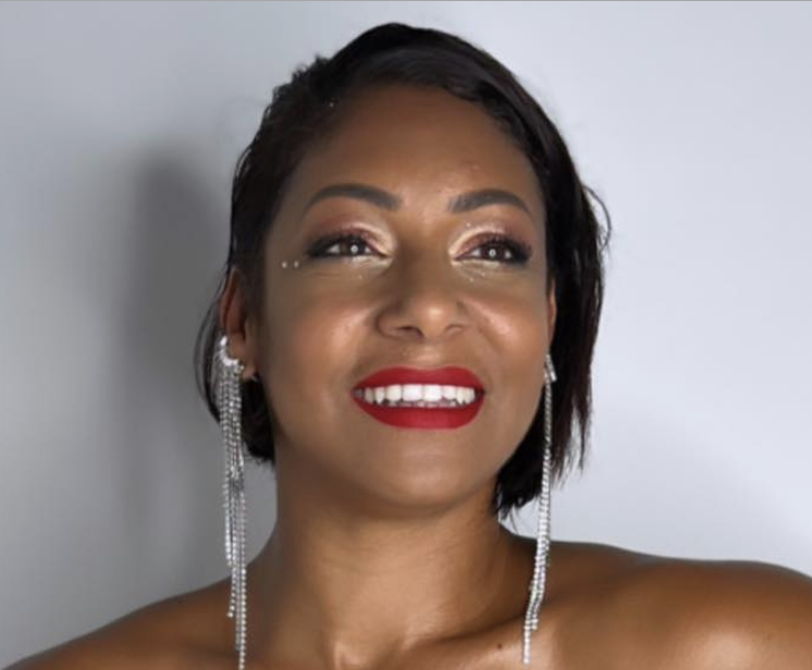 Prisca, animatrice de "Chaleur Tropicale" sur Freedom