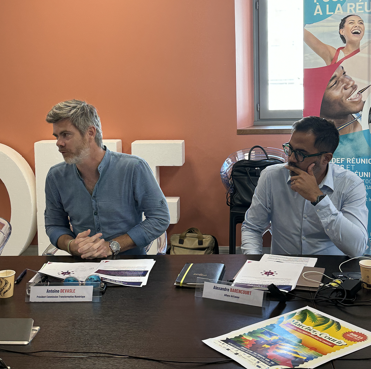 Medef Réunion: le patronat lance "VIVRE 2025" avec "un optimisme aigu" Medef Réunion: le patronat lance "VIVRE 2025" avec "un optimisme aigu"