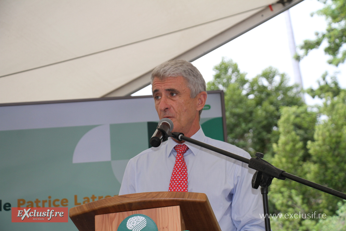 Patrice Latron a promis d'aller découvrir les sentiers de l'île Patrice Latron a promis d'aller découvrir les sentiers de l'île