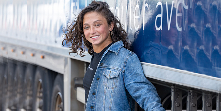 Télévision: Johanne "La Rayonnante", une Réunionnaise dans "Les Reines de la Route" sur 6ter