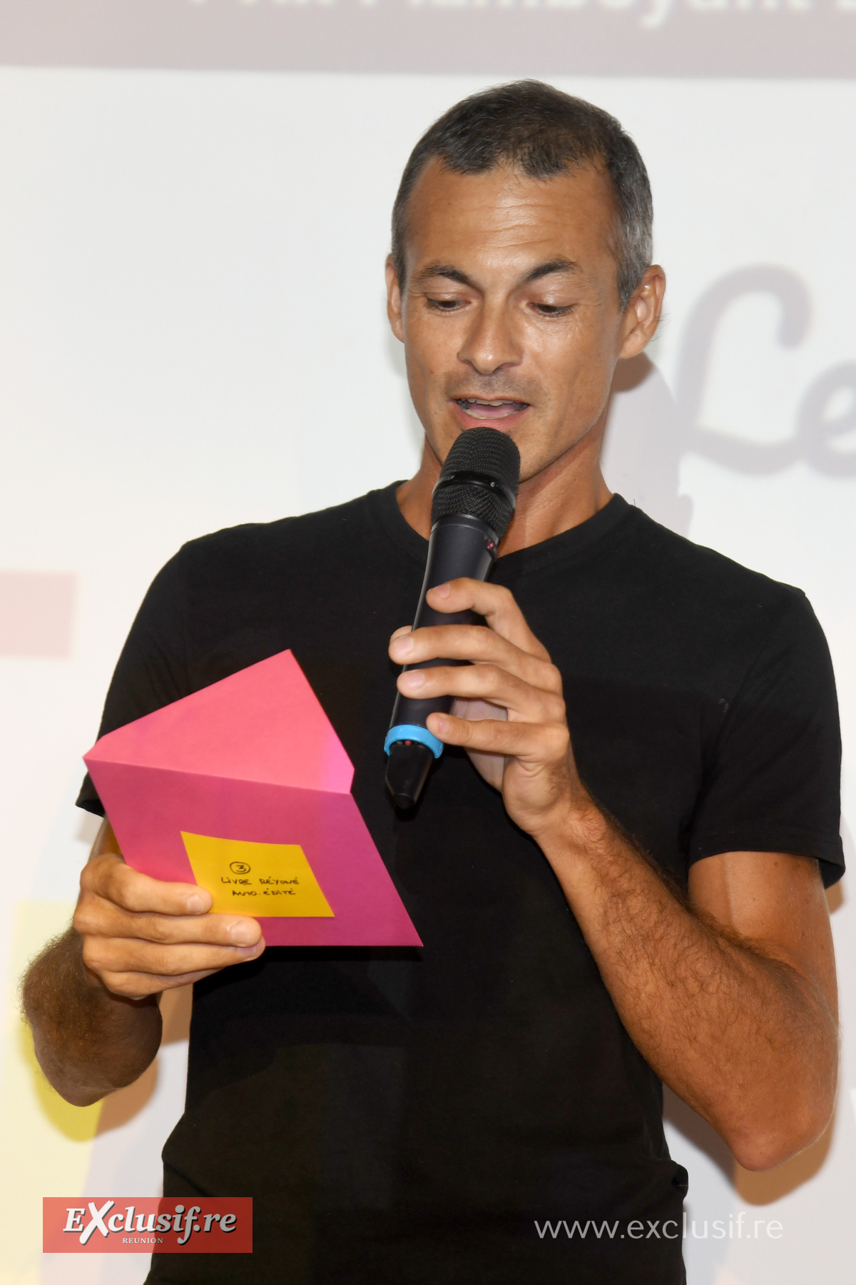 Création locale et talents péï: remise des trophées Prix Flamboyants 2024  Création locale et talents péï: remise des trophées Prix Flamboyants 2024