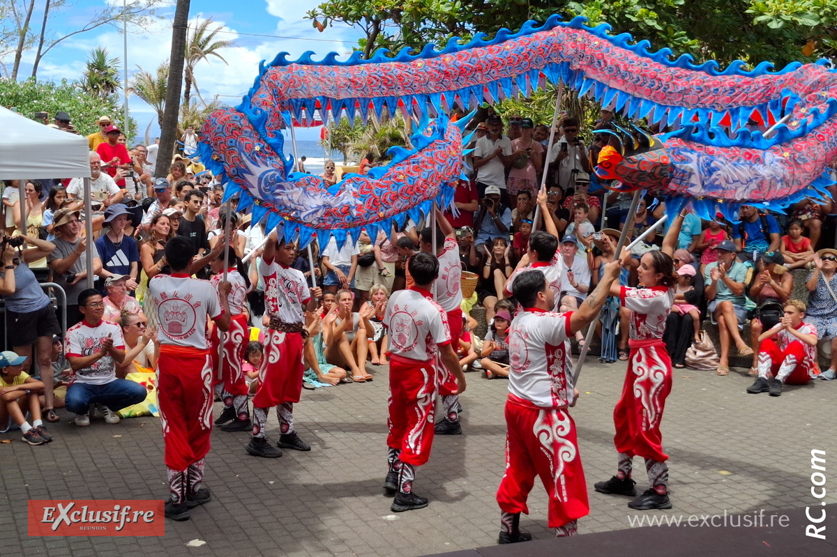 Le public en a pris plein les yeux face au majestueux dragon de Qi Lin