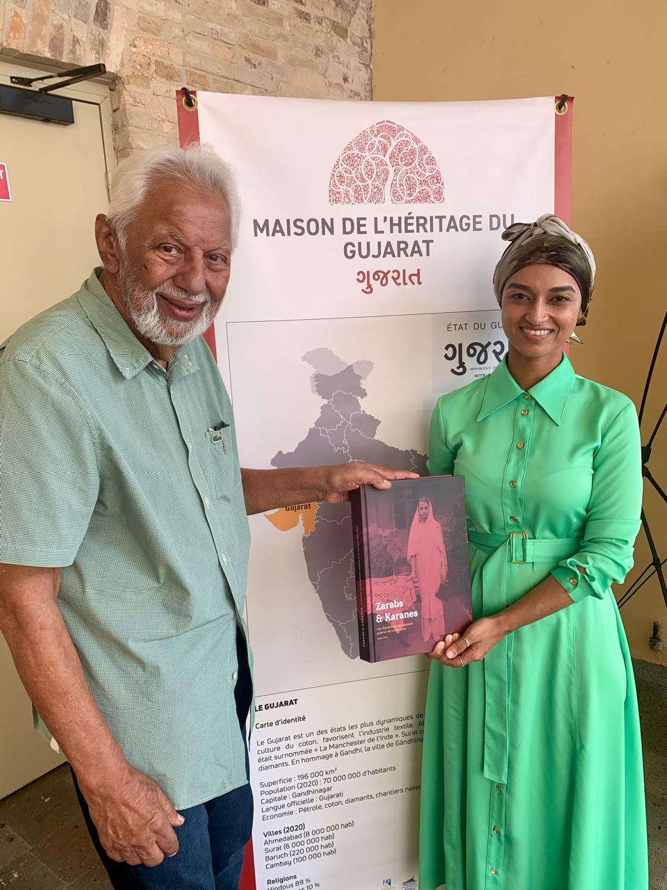 Ismaël Daoudjee, auteur de plusieurs ouvrages, et Sahara Cassim Ismaël Daoudjee, auteur de plusieurs ouvrages, et Sahara Cassim