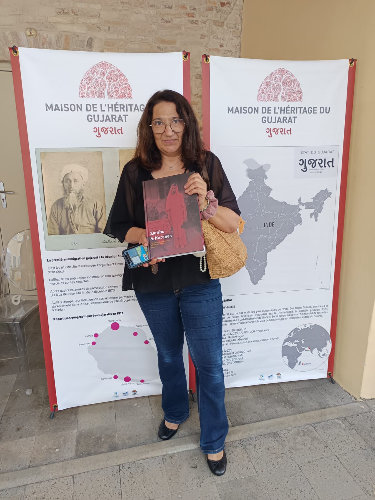 "Zarabs et Karanes": un livre sur le peuplement gujarati de La Réunion 