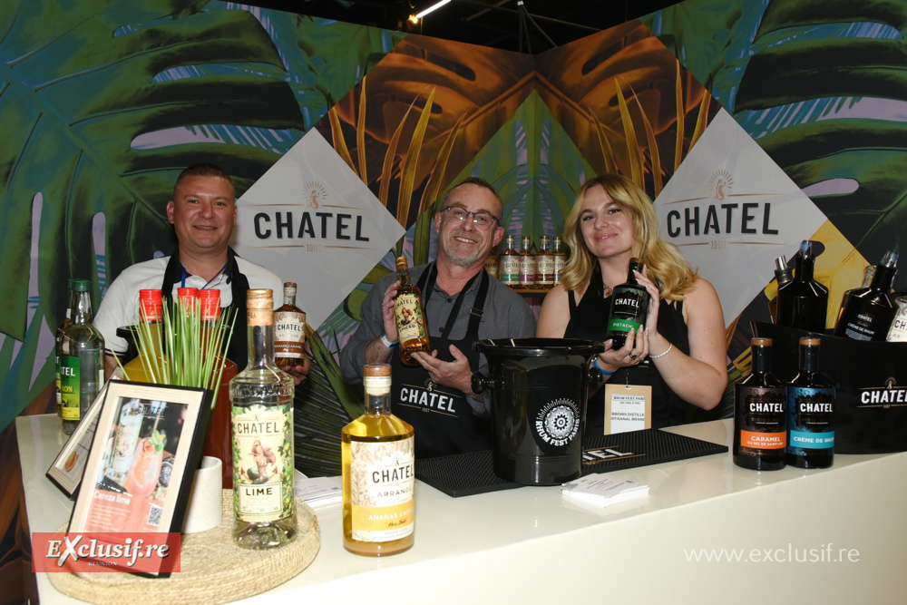 Alexia Degtiar et ses collègues pour le Rhum Chatel.