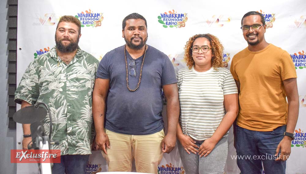 Une partie des personnes en formation à Vanakkam Réunion Radio, présentes lors de notre passage dans le studio