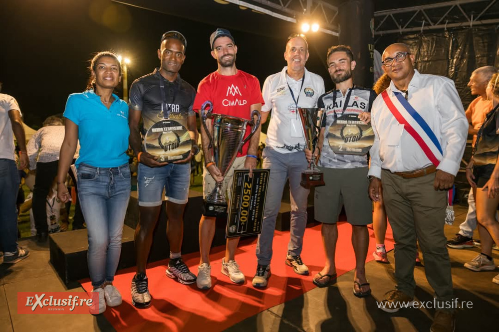 Robin Counis, Martin Perrier et Didier Telmar, avec les félicitations de Jean-Alexandre Poleya, conseiller municipal de Saint-Denis