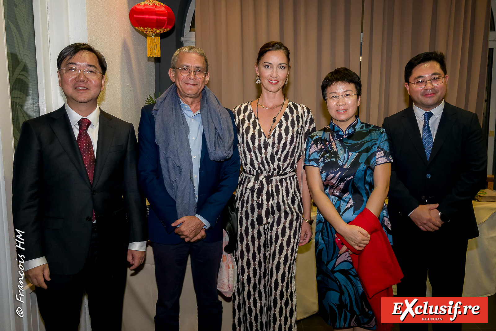 Soirée du 76e Anniversaire de la Fondation de la République Populaire de Chine