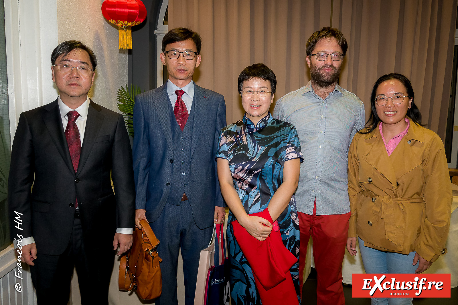 Soirée du 76e Anniversaire de la Fondation de la République Populaire de Chine